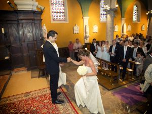 Arrivée de la mariée à l'autel