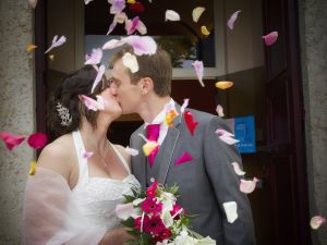Pétales de couleurs mariage
