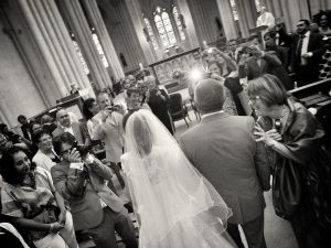 Entrée de la mariée à l'église
