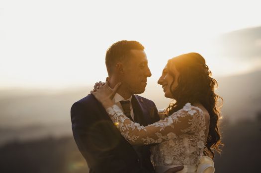 La photo de mariage moody : montrer l’intensité